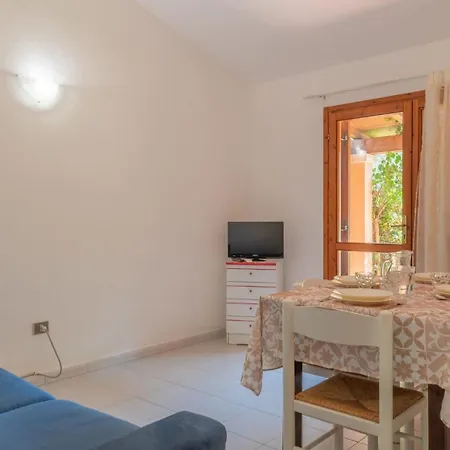 Outstanding Residenze Gallura 2bedrm Sleep 6 Possible Additional Child Bed Apartmán San Teodoro (Sardinia)